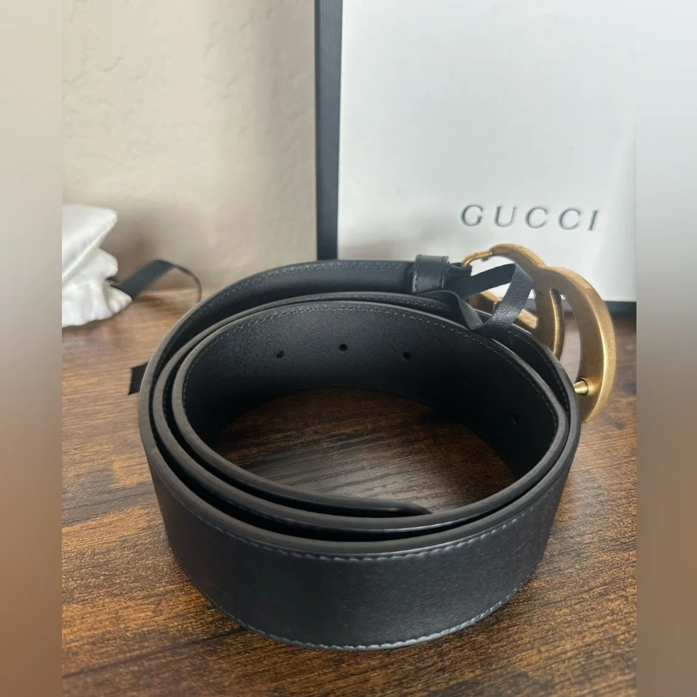 Gucci Black Leather Belt with Antique Gold Double G Buckle